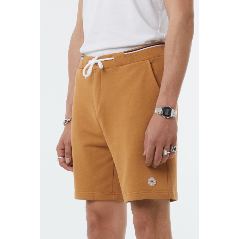 Short Caramel