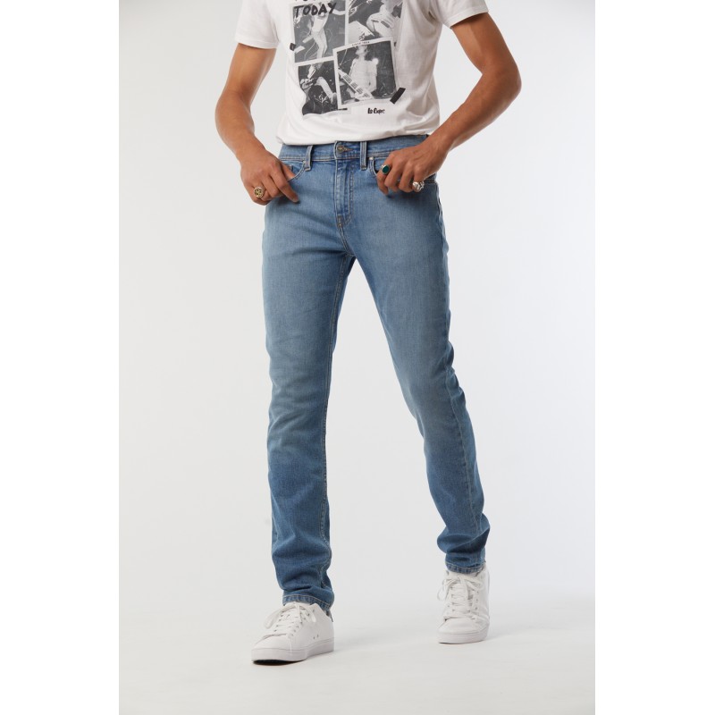Jean Straight