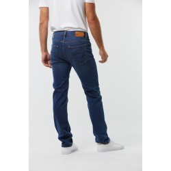 Jean Straight